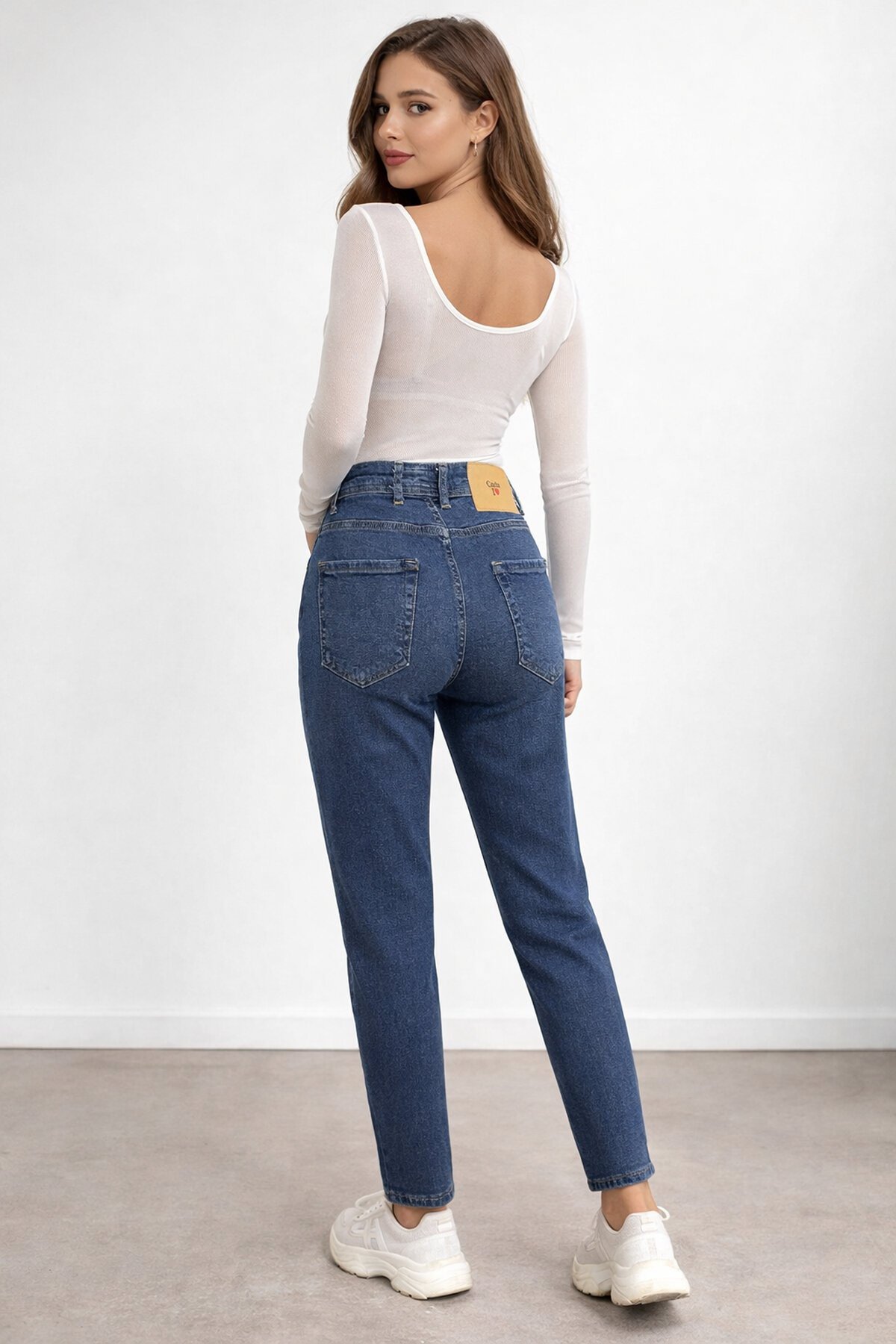 Koyu Renk Dar Paça Esnek Jean