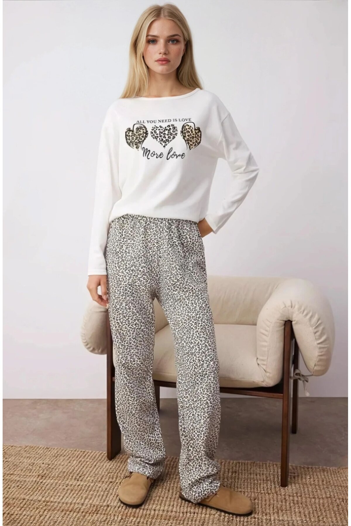 Leopar Desenli More Love Kadın Pijama Takımı