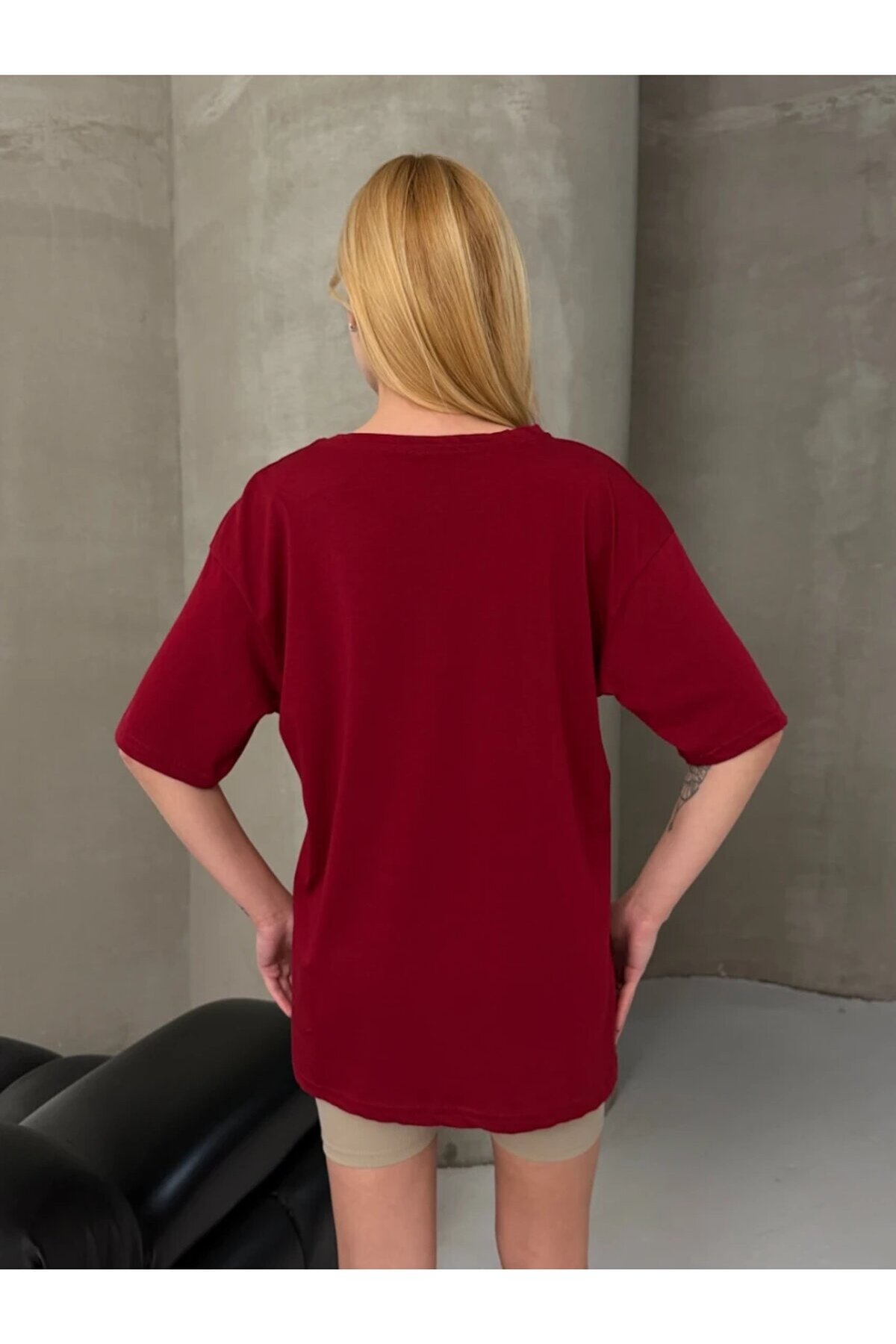 Love Baskılı Oversize Kadın Tişört – Kırmızı