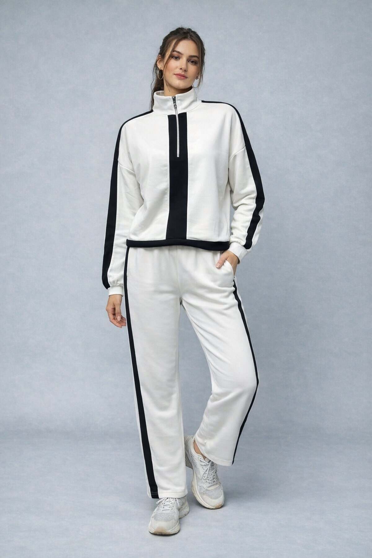 Modal Kumaş Yarım Fermuarlı Şeritli Eşofman Takımı Beyaz