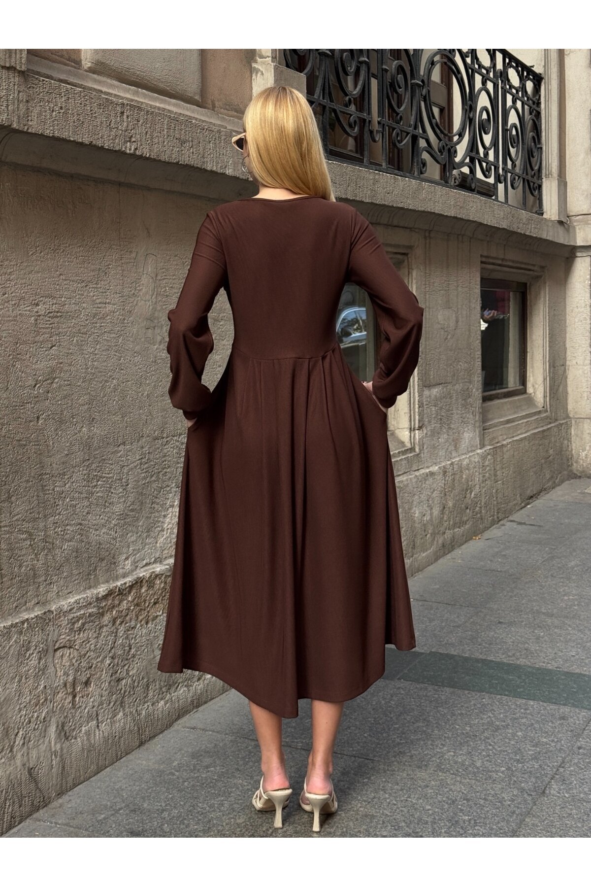 Ottoman Kumaş Düğme Detay Elbise Kahve