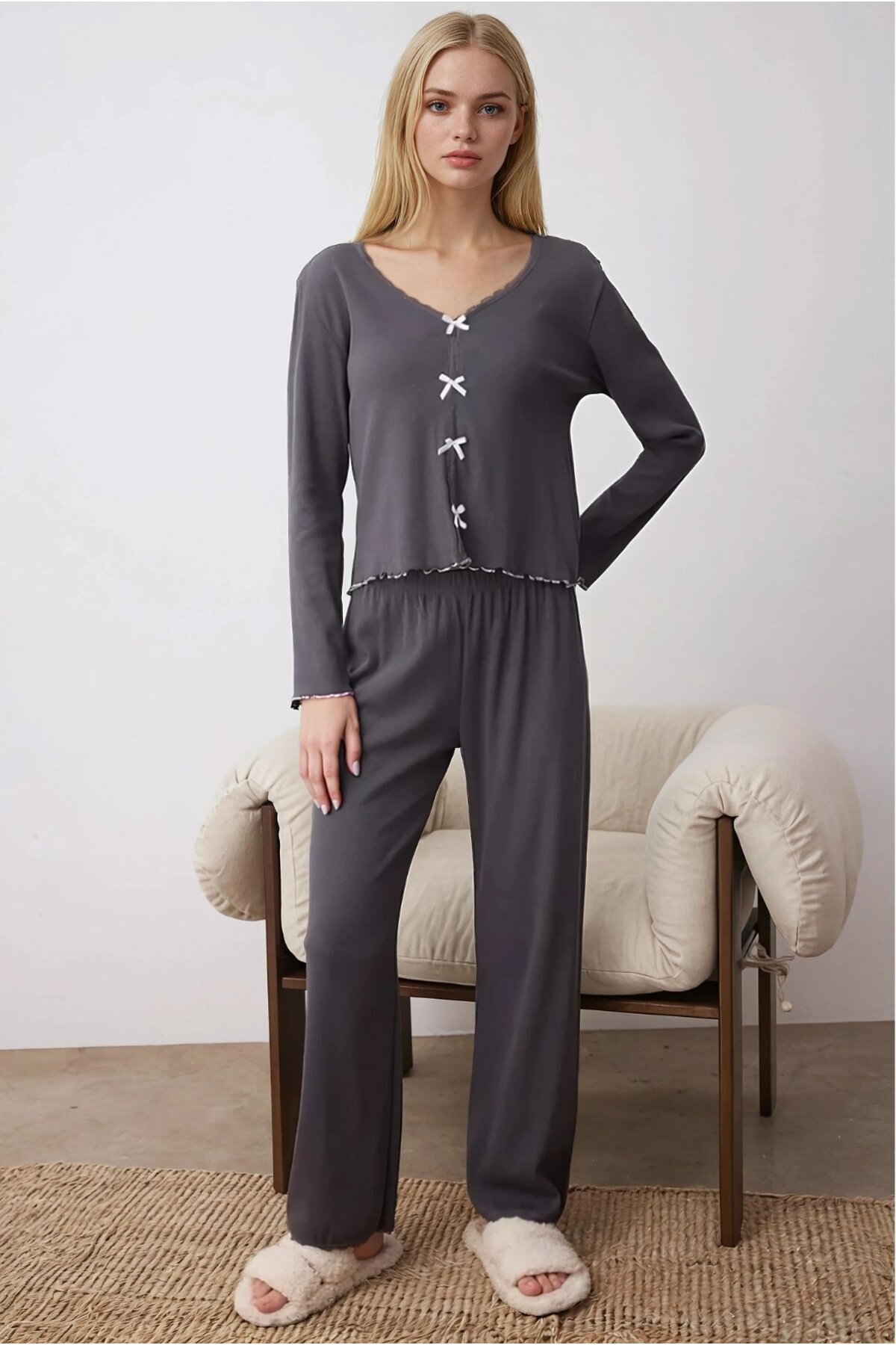 Pamuklu Dantel ve Fiyonk Detaylı Fitilli Örme Pijama Takımı