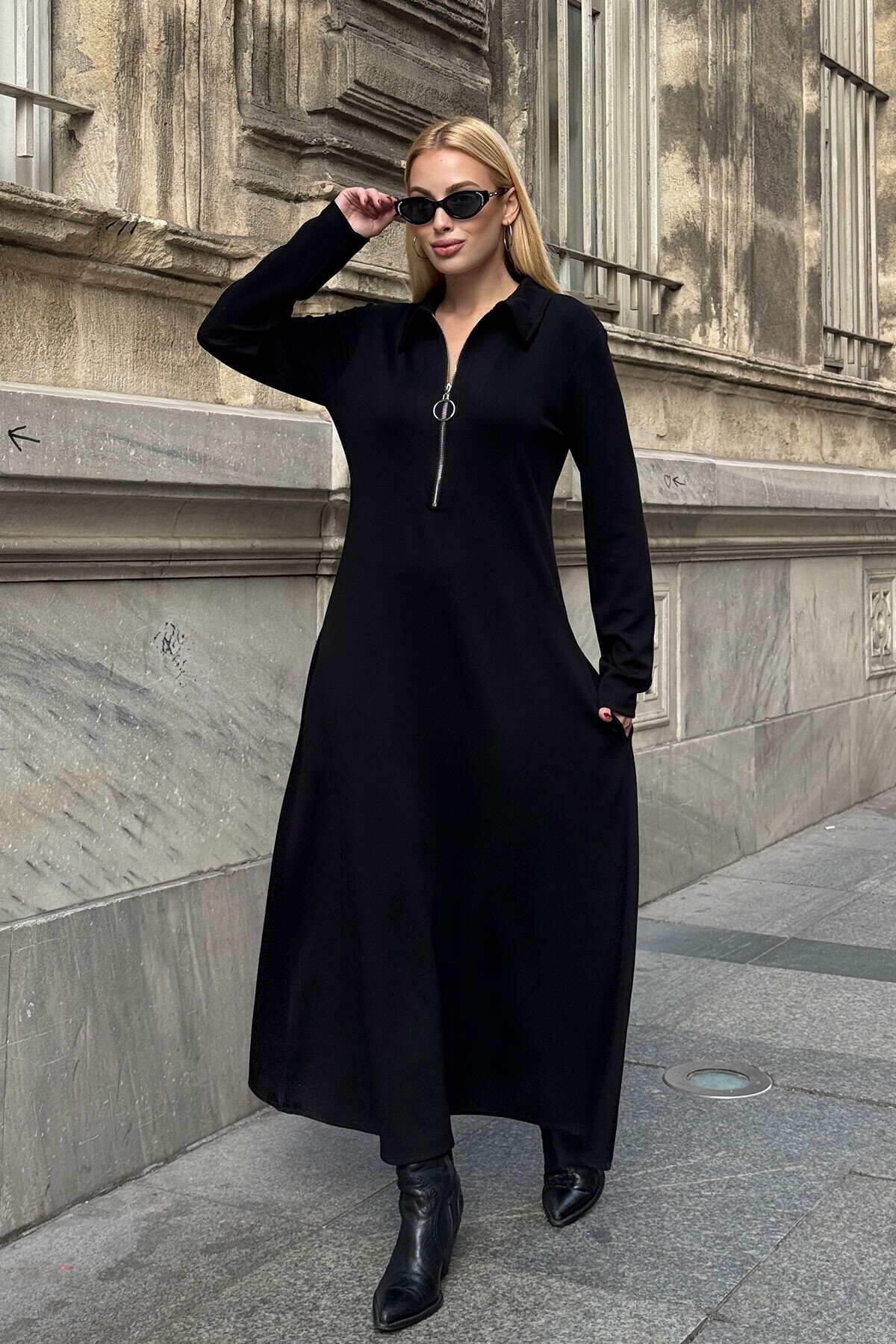 Polo Yaka Fermuarlı Çift Cep Rahat Kesim Elbise