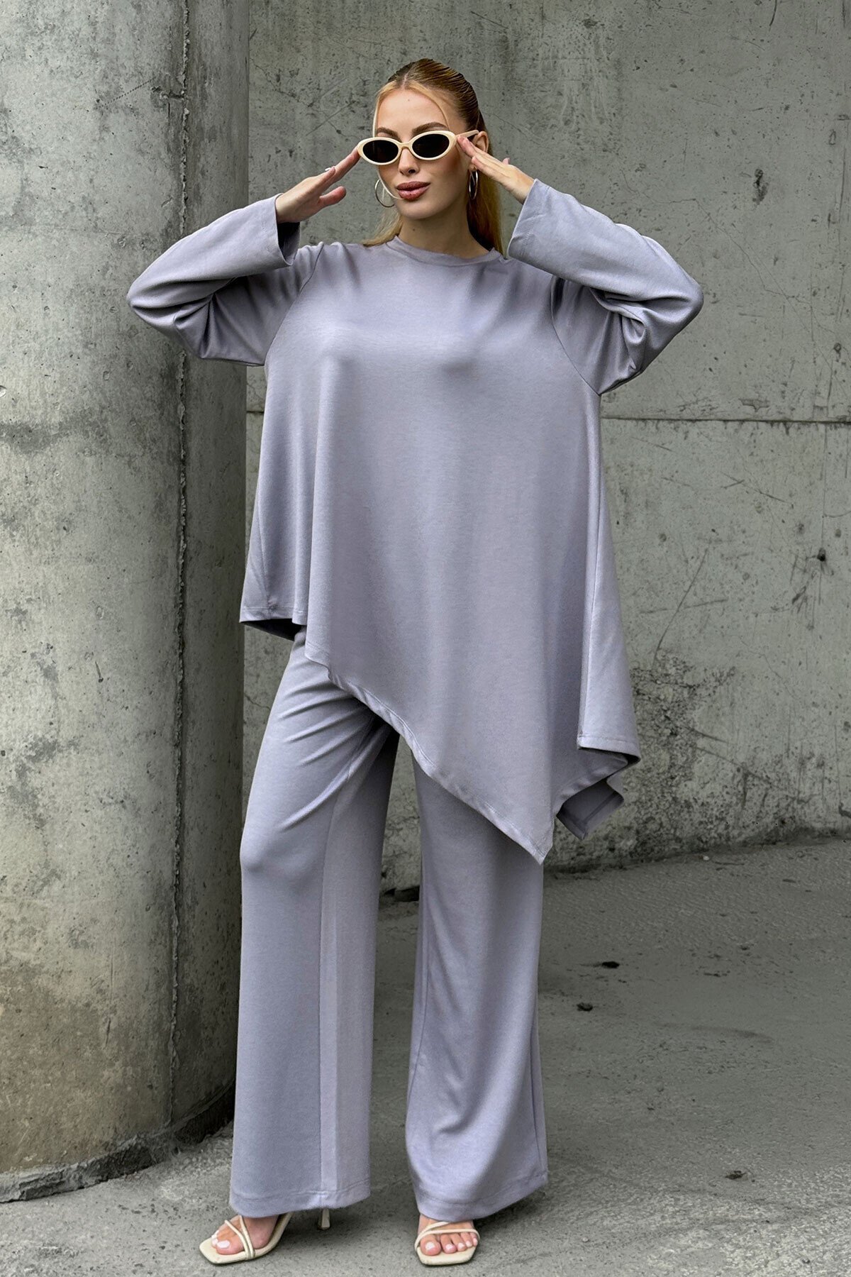 Rahat Kalıp Asimetrik Bluz Ve Pantolon Modal Kumaş Takım