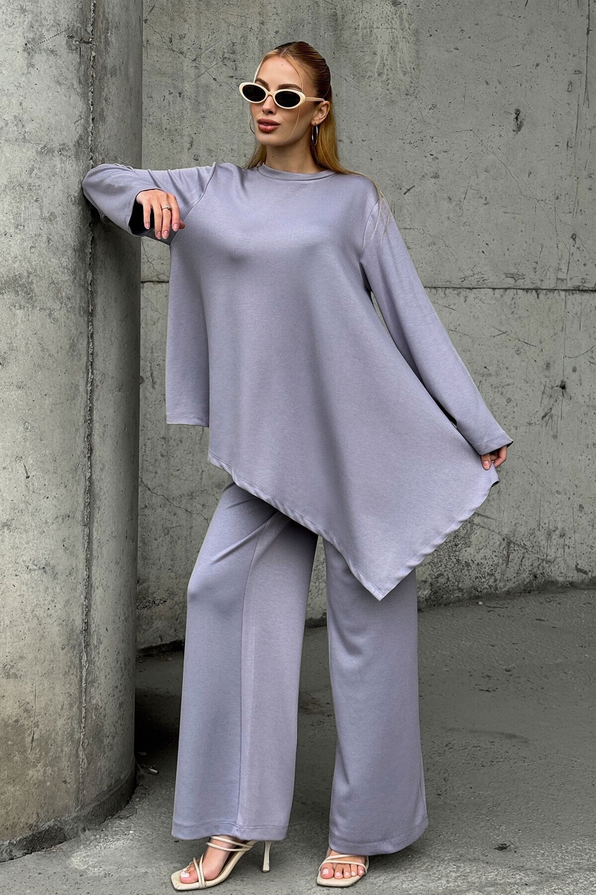 Rahat Kalıp Asimetrik Bluz Ve Pantolon Modal Kumaş Takım