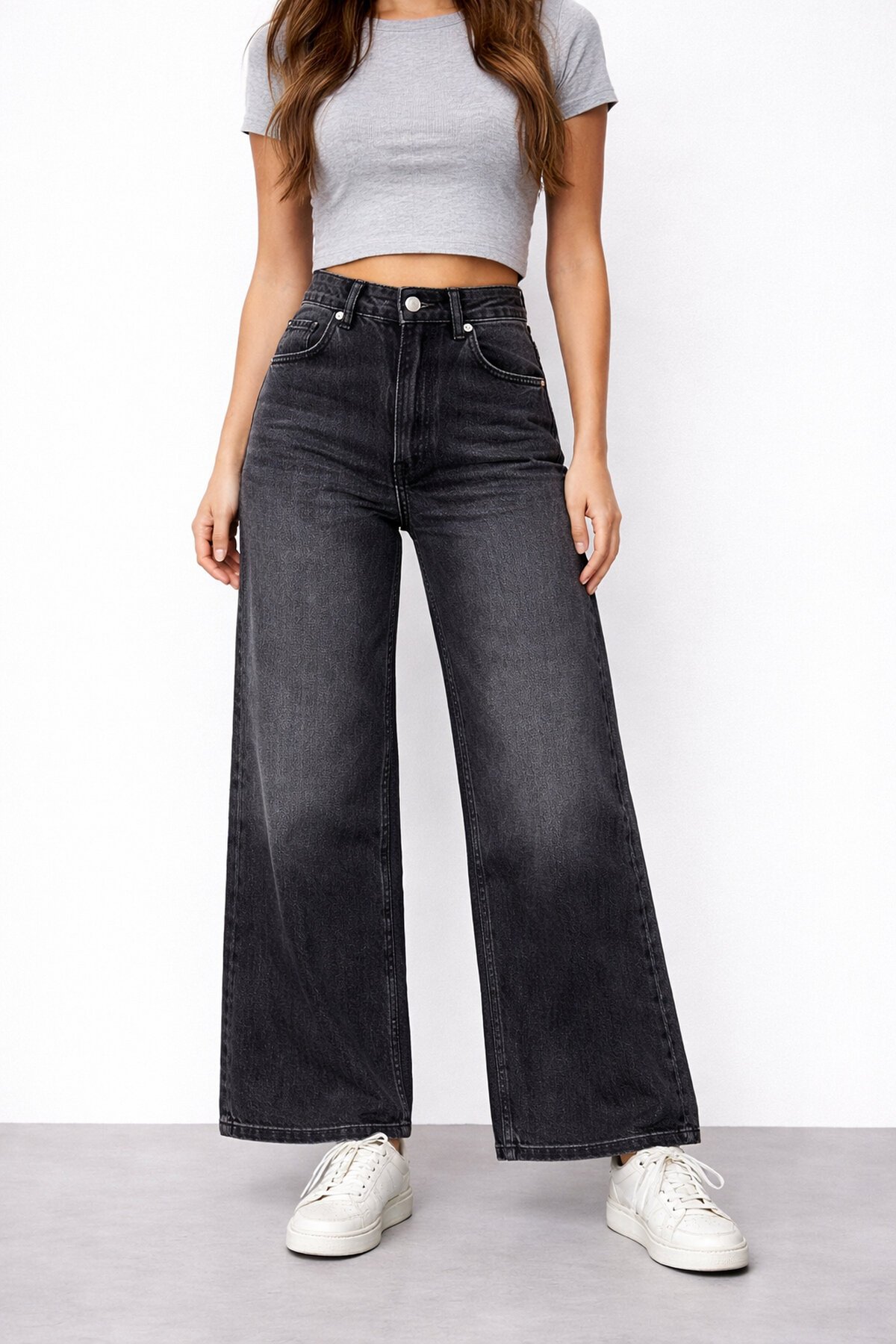 Siyah Taşlanmış Jean