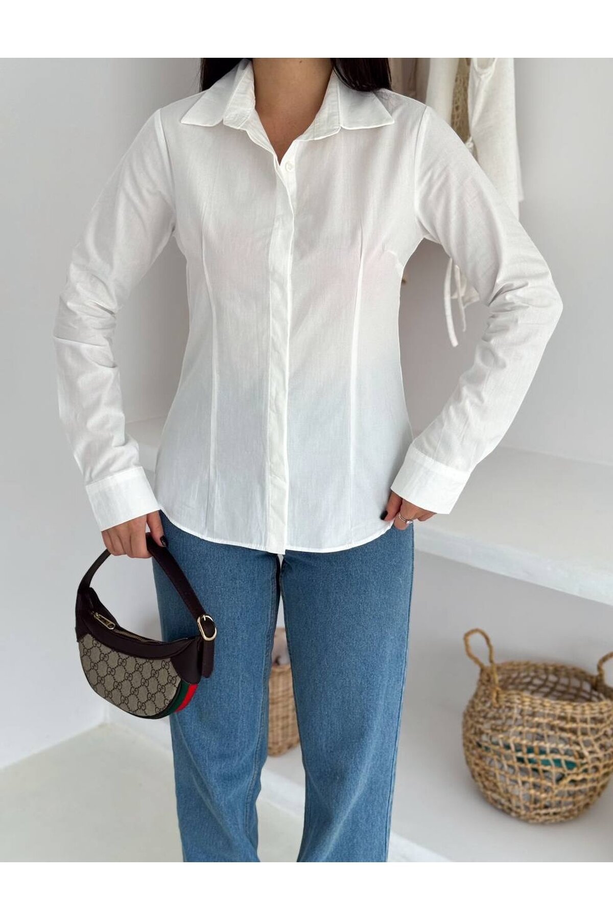 Slim Fit Düğmeli Beyaz Gömlek