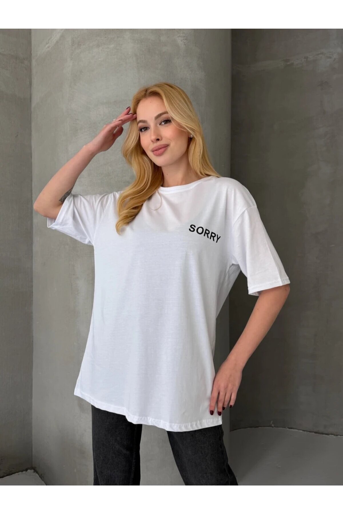 Sorry Yazılı Sırt Baskılı Oversize Kadın Tişört Beyaz