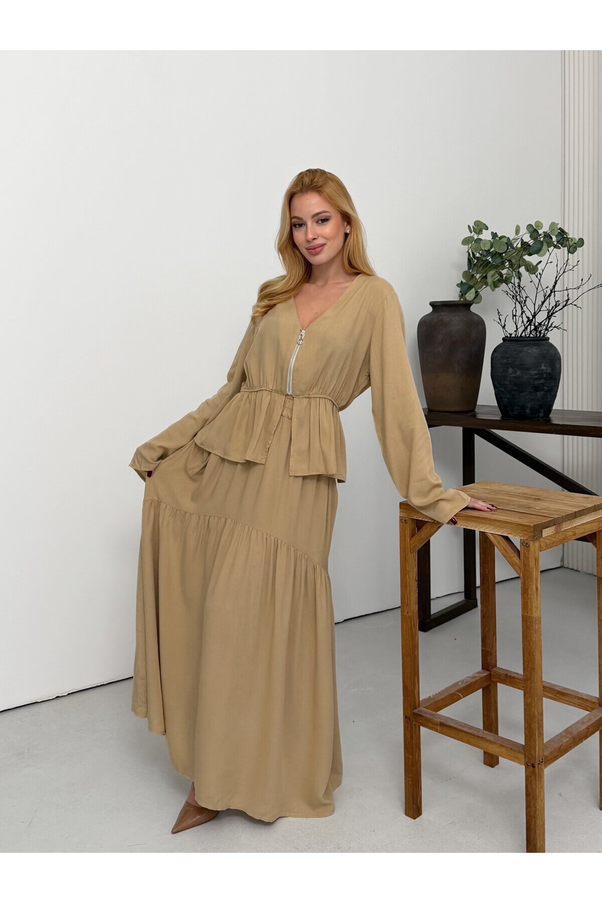 Viskon Kumaş Fermuar Detaylı Alt Üst Takım Bej