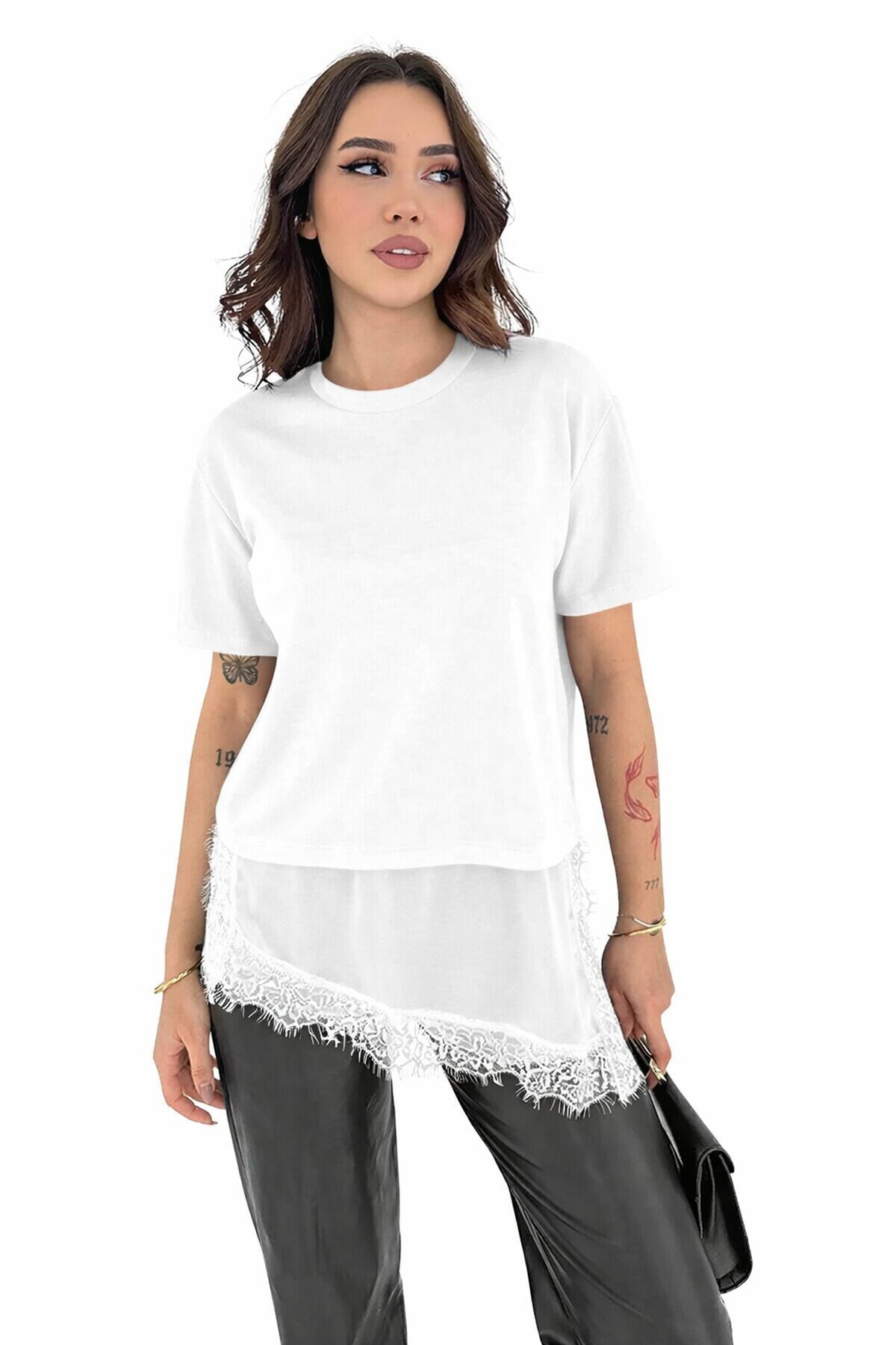 Dantel Detaylı T-Shirt