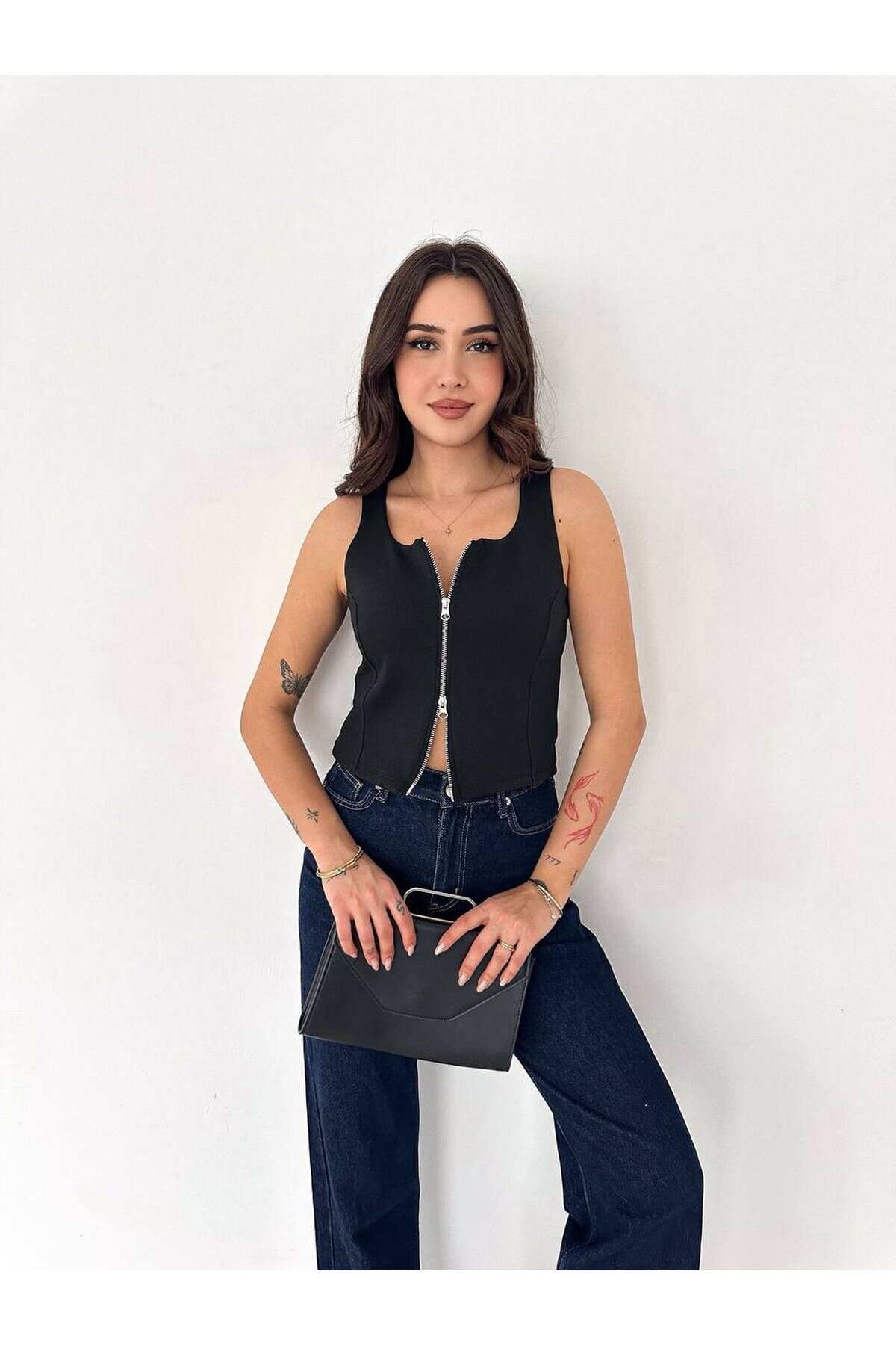 Fermuarlı Sıfır Kol Bluz Siyah