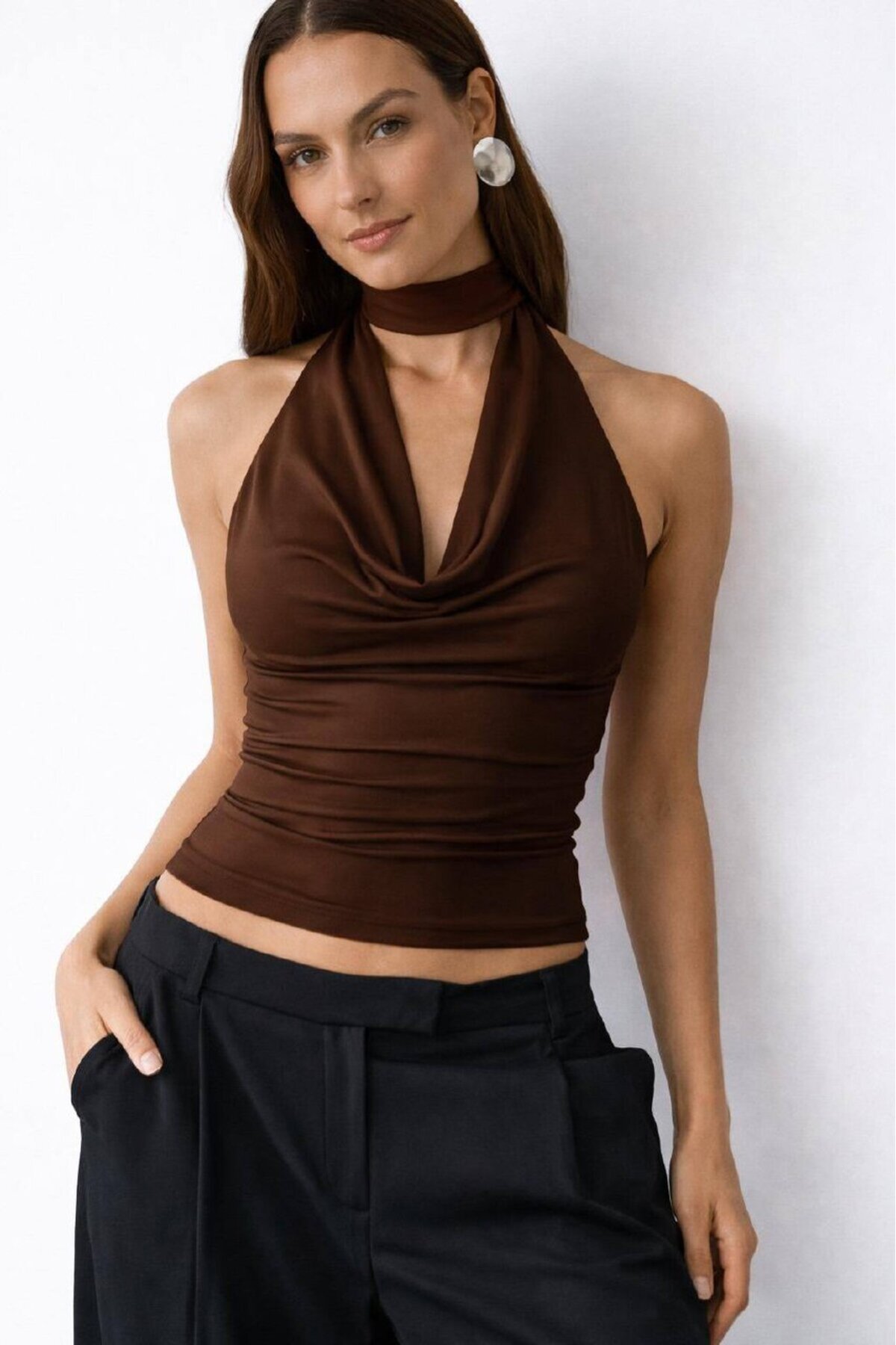 Kadın Halter Yaka Bluz Drapeli – Kayık Yaka, Esnek Kumaş, Fit Kesim Şık Bluz