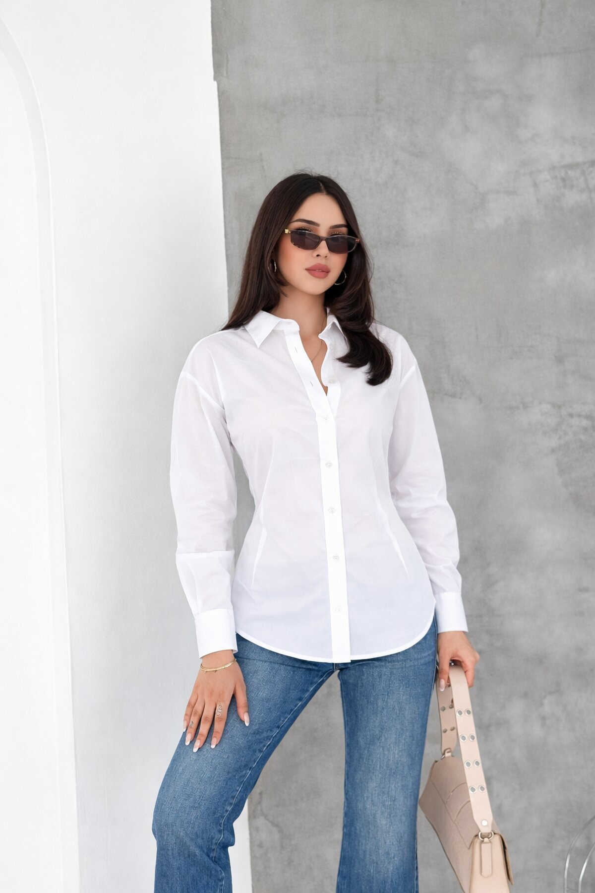 Kadın Oversize Gömlek – Bağlama Detaylı, Uzun Kollu, Şık & Günlük Kombin Gömlek