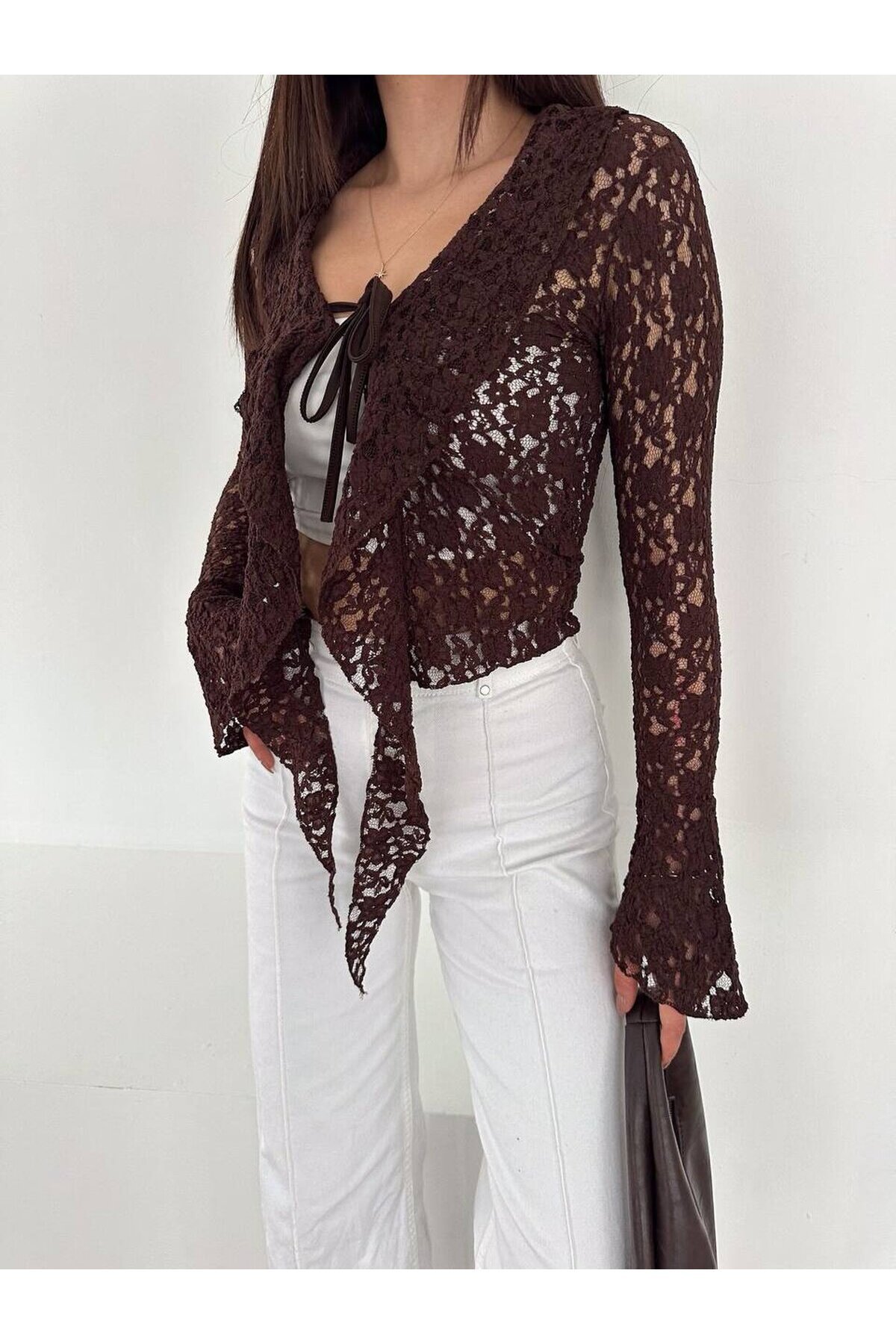 Kahverengi Dantel Bağlama Detaylı Transparan Bluz – Uzun Kollu Şık Kadın Bluz
