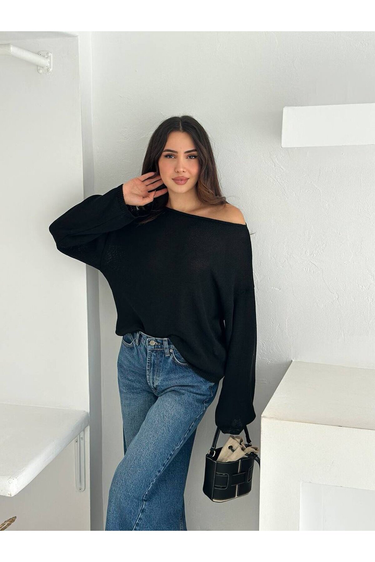 Siyah Salaş Triko Kazak – Bisiklet Yaka Günlük Şık Basic Kazak