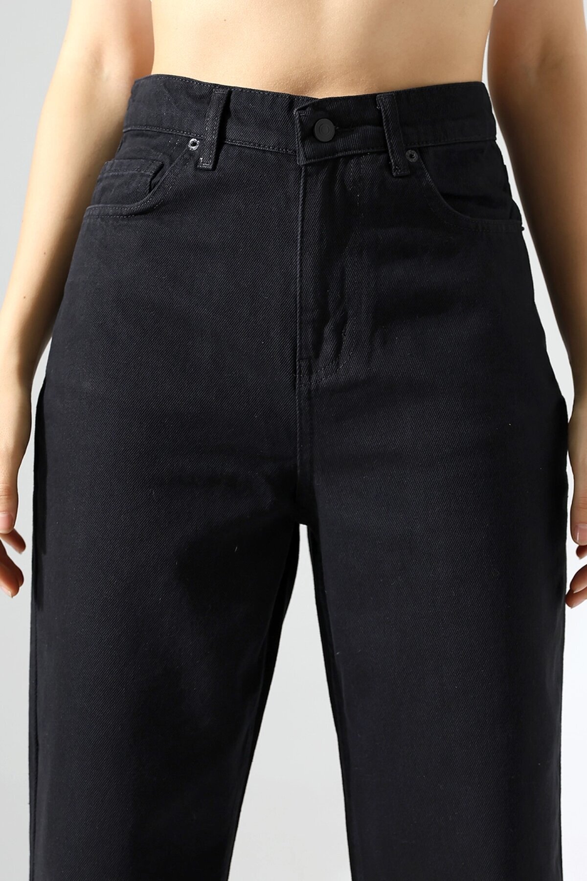 Yüksek Bel Düz Paça Siyah Pantolon