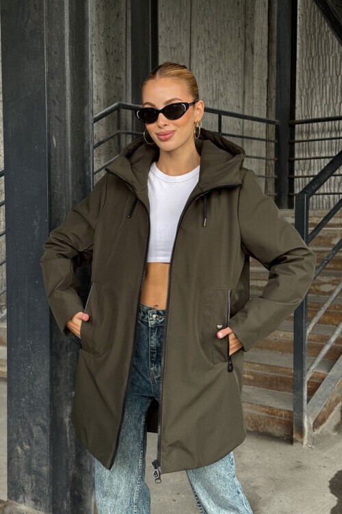 Çift Cepli Kapüşonlu Mont