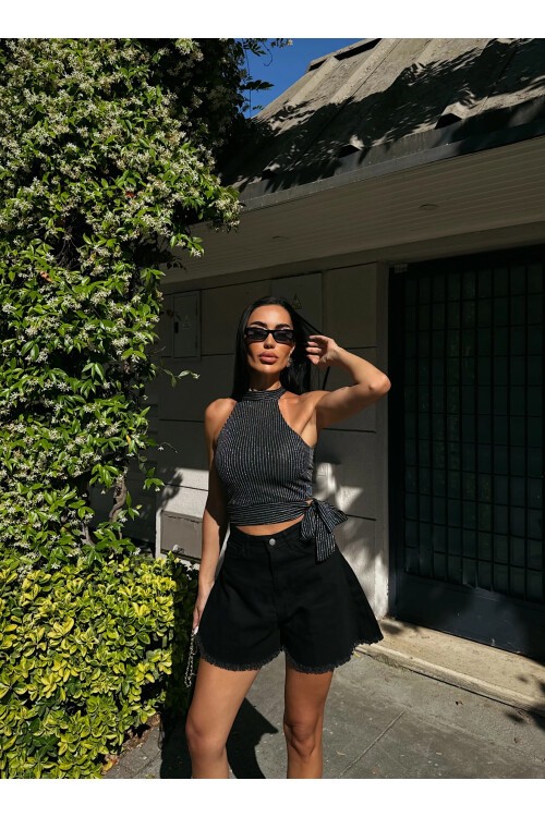 Çizgili Beli Kuşak Detaylı Halter Bluz