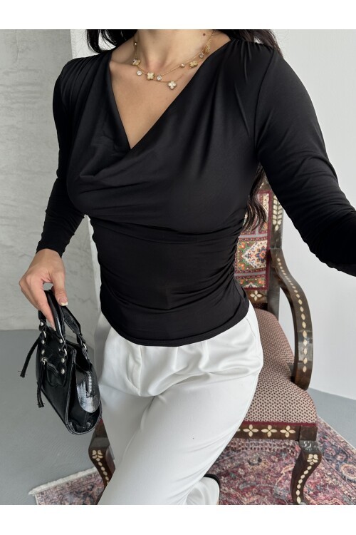 Degaje Yaka Bluz Siyah