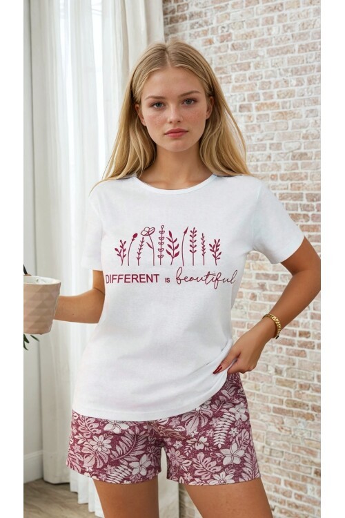 Different is Beautiful Baskılı Kısa Kol Şortlu Kadın Pijama Takımı