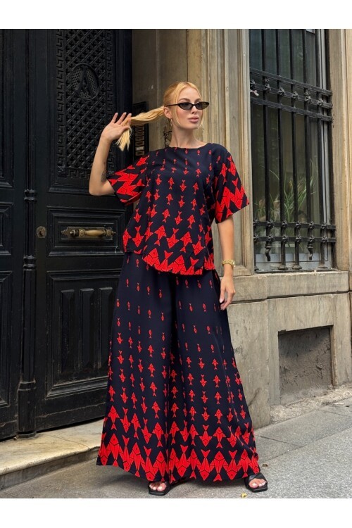 Viskon Kumaş Desenli Bol Paça Alt Üst Takım