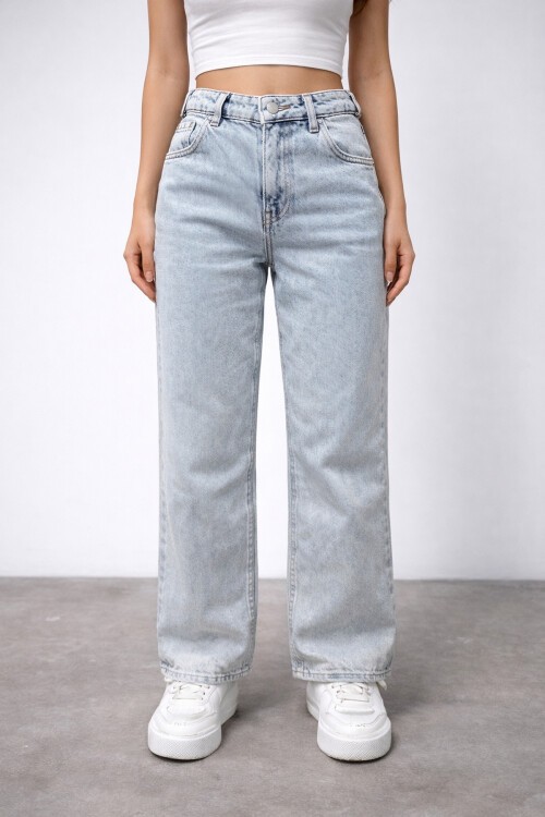 Açık Mavi Geniş Paça Jean