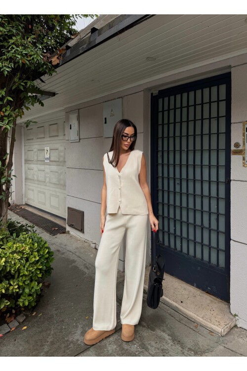 Çelik Yelek ve Palazzo Pantolon İkili Takım