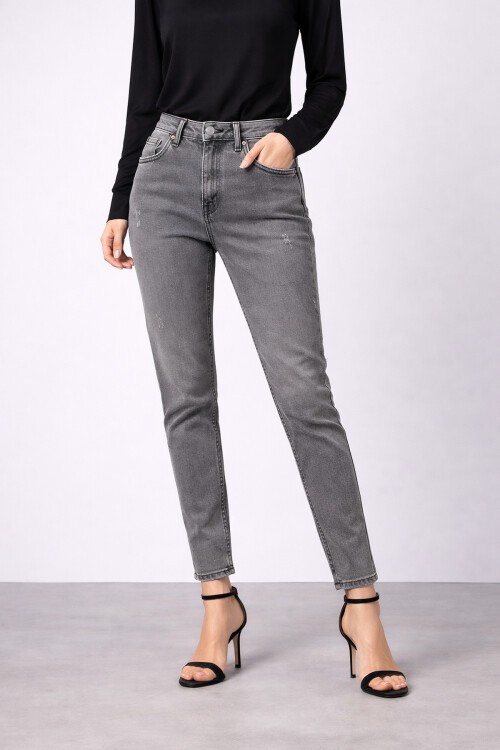 Gri Esnek Dar Paça Jean