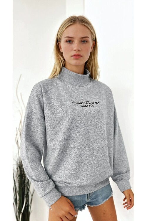 Kadın Dik Yaka Oversize Sweatshirt Yazı Baskılı