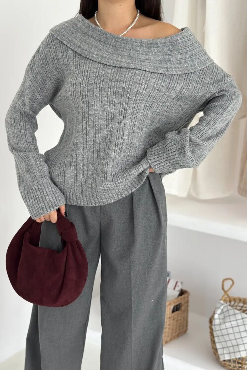 Kadın Madonna Yaka Triko Gri