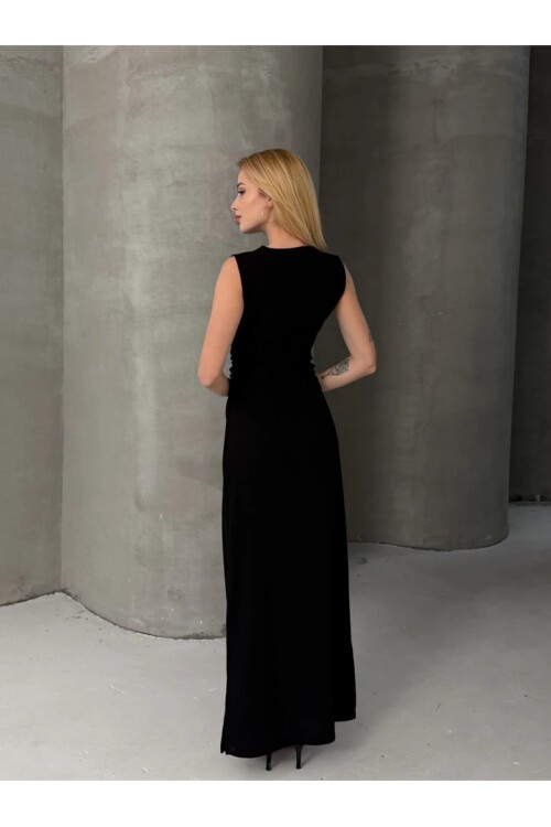 Kolsuz Bisiklet Yaka Yırtmaçlı Uzun Elbise Siyah