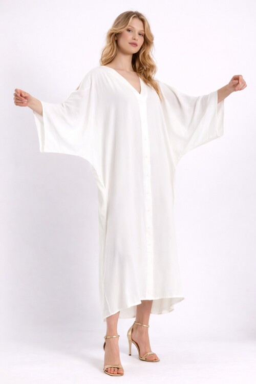 Beyaz Sırt Etnik Nakışlı Maxi Boy Gömlek Elbise