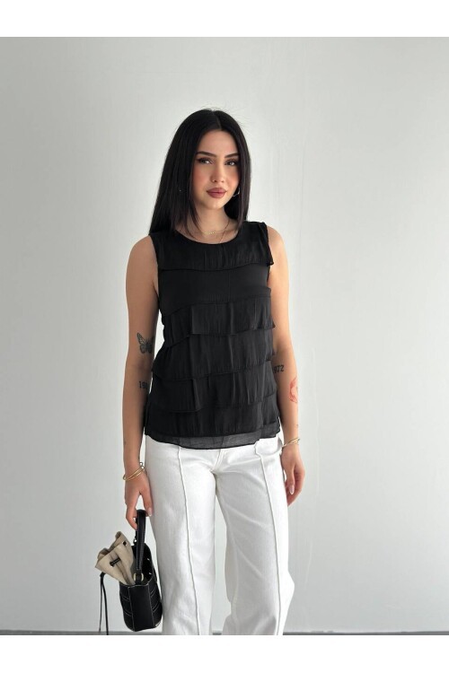 Kat Kat Fırfırlı Kolsuz Bluz – Şık & Feminen Yazlık Kadın Üst