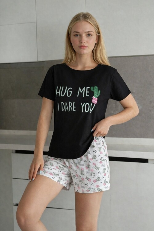 Kısa Kollu Rahat Kesim Pijama Takımı