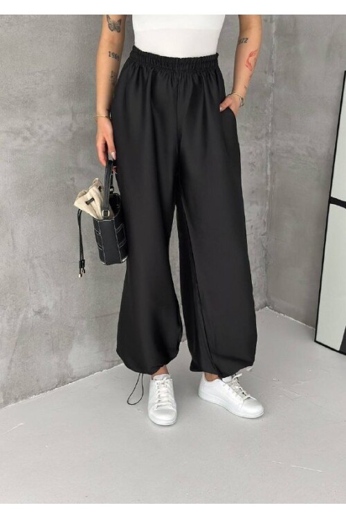 Saten Dokulu Lastik Paça Detaylı Yüksek Bel Bol Pantolon