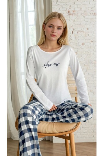 Baskılı Üst Kareli Alt Uzun Kol Pijama Takımı