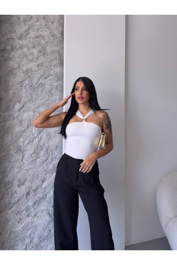 Beyaz Sandy Kumaş Yaka Detay Bluz