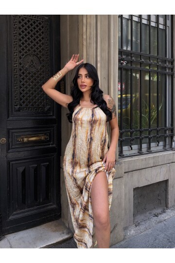 Boyundan Bağlamalı Sırt Dekolte Tasarım Elbise