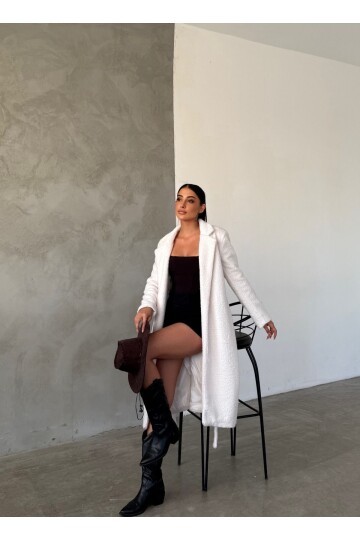 Buklet Kumaş Kuşaklı Mont Ekru