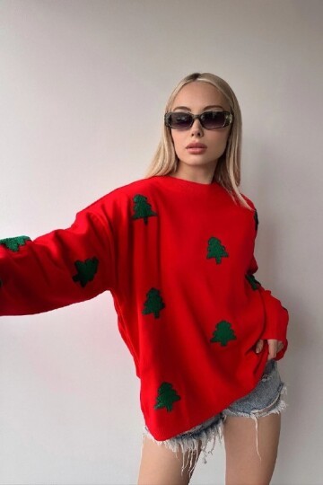 Çam Ağacı Nakışlı Kırmızı Triko Kazak