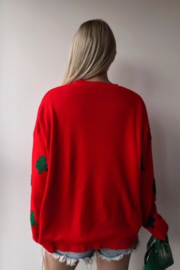 Çam Ağacı Nakışlı Kırmızı Triko Kazak