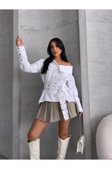 Çıtçıtlı Kemerli Beyaz Gömlek