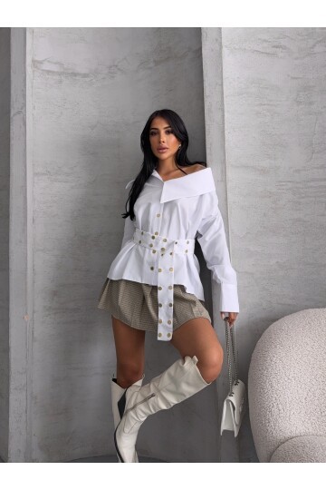 Çıtçıtlı Kemerli Beyaz Gömlek