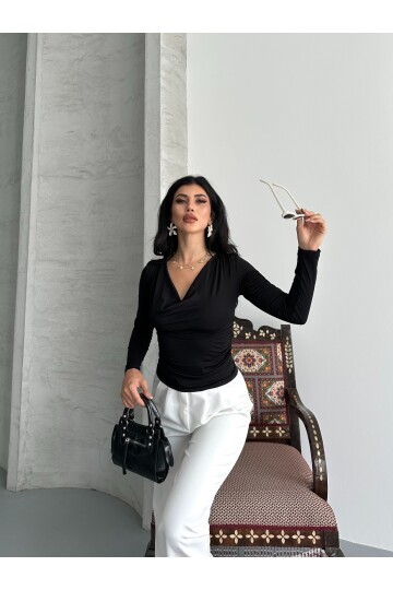 Degaje Yaka Bluz Siyah