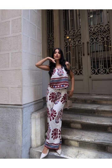 Desenli Kolsuz Üst ve Pantalon Takım Bordo