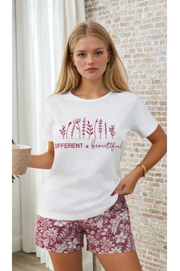 Different is Beautiful Baskılı Kısa Kol Şortlu Kadın Pijama Takımı