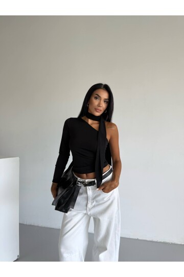 Fular Detaylı Tek Kol Bluz Siyah