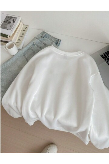 Kadın Beyaz Leopar Desenli New York Baskılı Oversize Sweatshirt