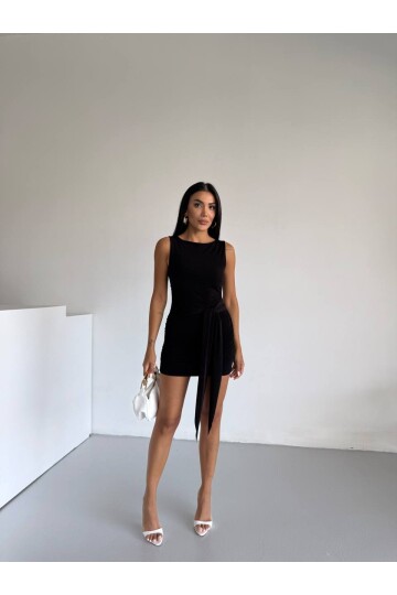 Kadın Siyah Kuşaklı Elbise