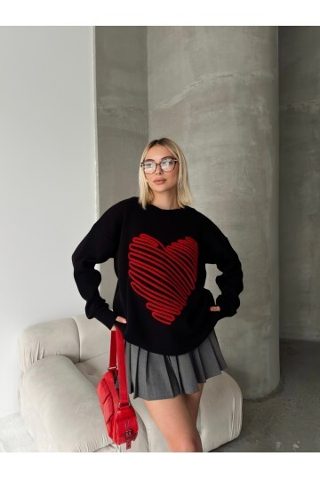 Kalp Nakışlı Oversize Triko Kazak